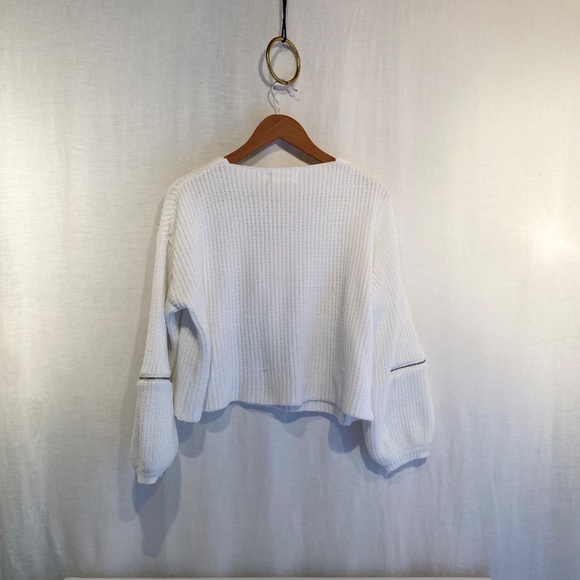 Seek the Label White Chenille Sweater with Zip Sleeves Women's Small V NeckFLAWS - Picture 2 of 9